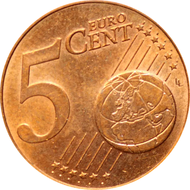 Copper 5 euro cent common side showing a large "5" and a globe with Europe at its centre